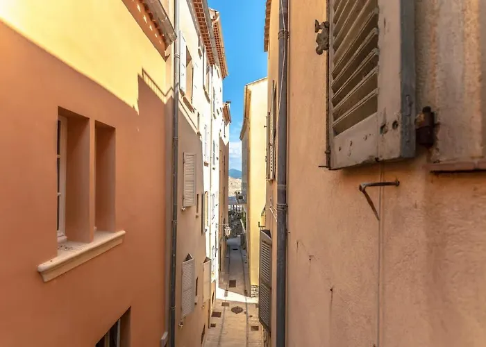 Le Portalet L Near The Port L Shellter